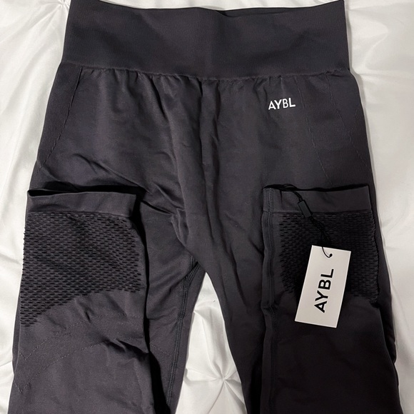 AYBL leggings - Picture 2 of 5